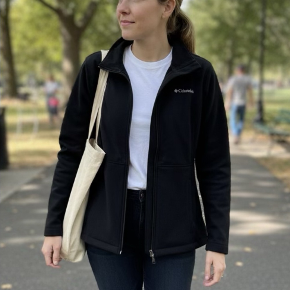 Columbia Women's Black Utility Jacket